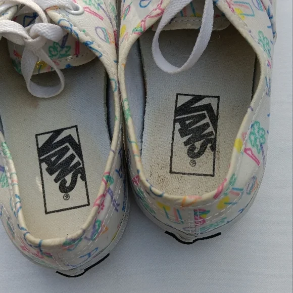 VANS Unisex Beach Themed Pattern Sneakers-  W 7  , M 5.5 - Picture 5 of 7